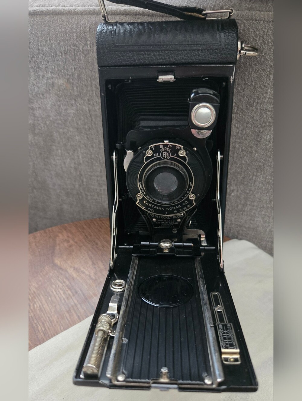 Antique 1920's Eastman Kodak No. 1a Pocket Kodak Series ll Folding Camera